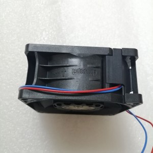 Kompakter DC-Axiallüfter-8214JH4